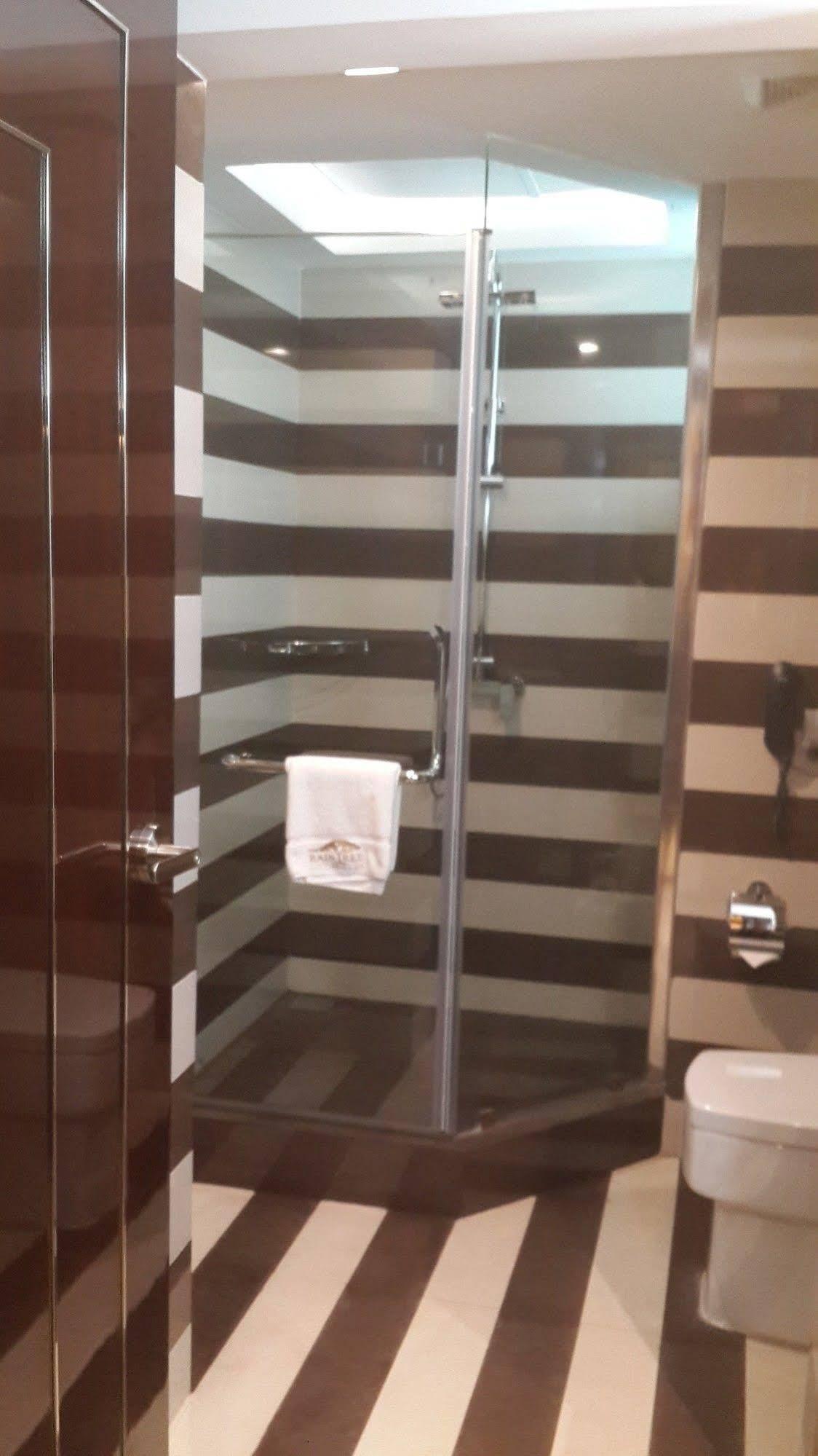 The Raintree Dhaka - A Luxury Collection Hotel Exterior photo